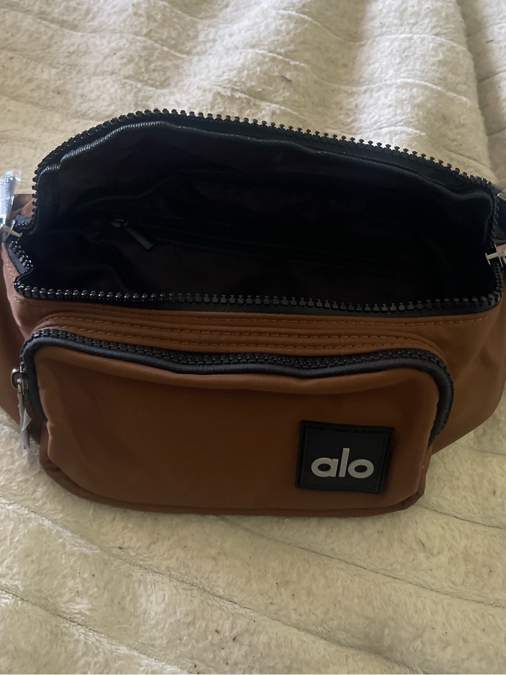 ALO Yoga Brown Belt Bag Fanny Pack - Picture 5 of 5